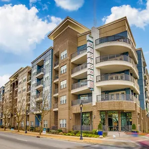 https://premium-apartments-and-studios-at-midtown-205-in-charlotte.1sthotelscharlotte.com