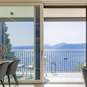 https://luxuswohnung-am-zentrum-von-torri-direkt-am-wasser.hotelinveneto.com